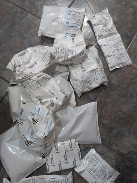 Photo of free freezer packs/ plant water gel (SL6 Maidenhead) #1