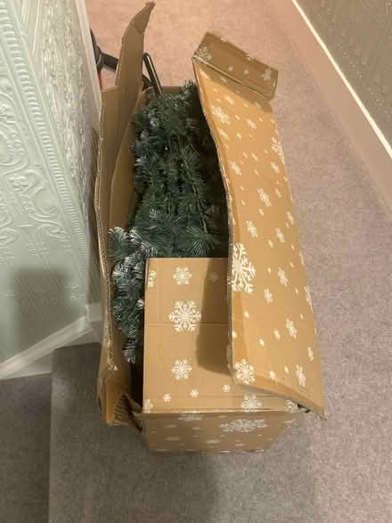 Photo of free 6 ft artificial Christmas tree (BR1 Sundridge park) #2
