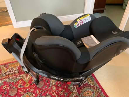 Photo of free Britax ISOFIX Baby seat (Malvern Wells WR14) #2