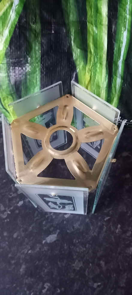 Photo of free Light shade or glass for artwork (Gleadless S12) #2