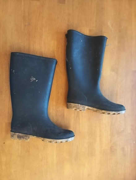 Photo of free Size 4 Dunlop wellies (SL1 - by Asda superstore) #1
