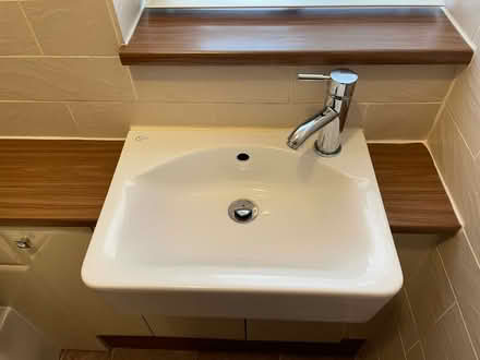 Photo of free Cloakroom Bathroom Suite (Chester CH3) #3