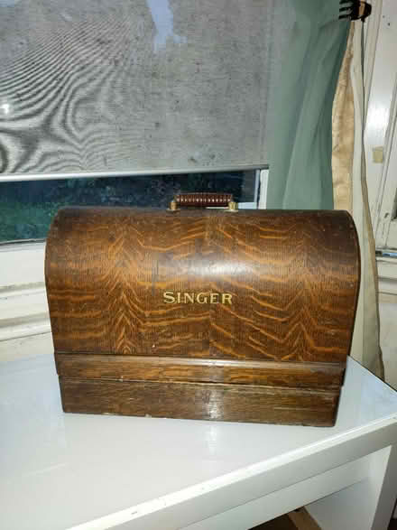 Photo of free 2 x Vintage Sewing Machines (Streatham common) #1