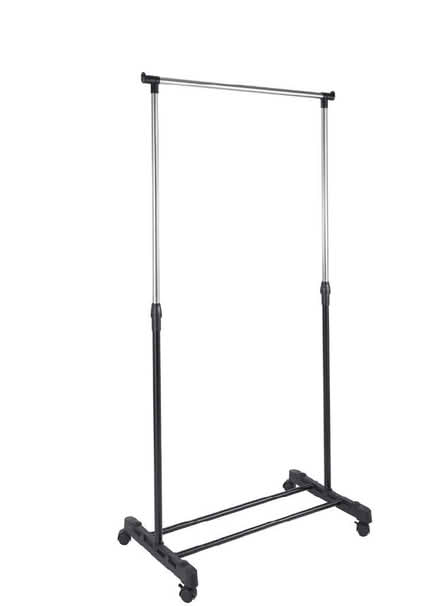 Photo of Clothes rail (Abraham Heights LA1) #1