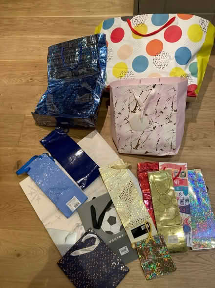 Photo of free Gift bags and boxes (Bloxham OX15) #1