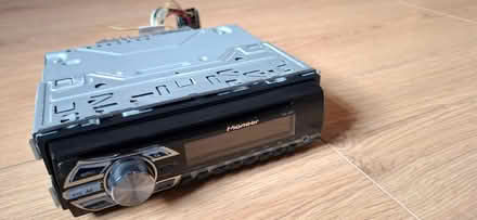 Photo of free Car/van radio/cd (Malvern WR14) #1