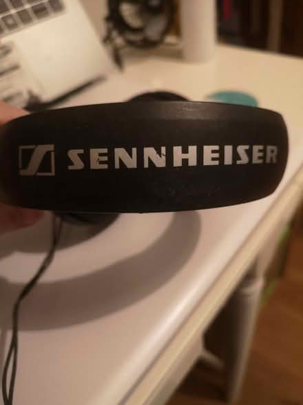 Photo of free ZENNHEISER headphones, broken (Streatham SW16) #2