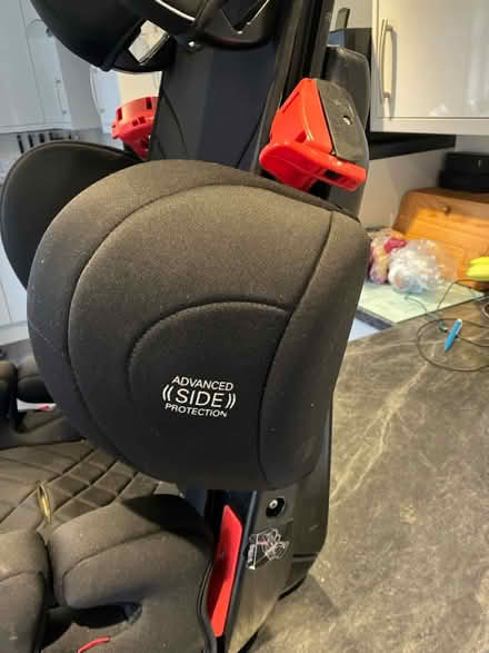 Photo of free 2 child’s car seats Recaro (Bramhall) #1