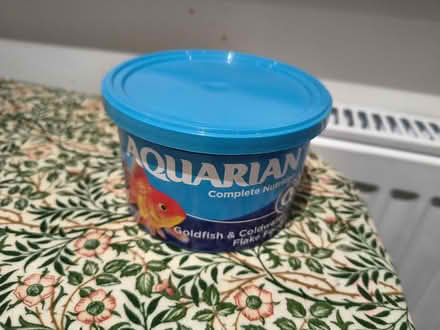 Photo of free Cold water fish food flakes (SE9) #1