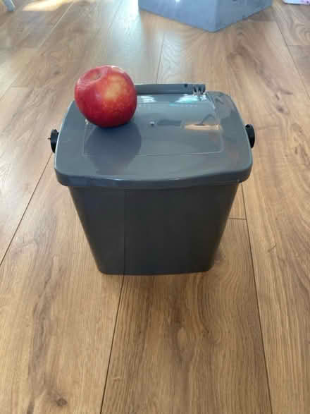 Photo of free Food waste bin (Knowle BS4) #2