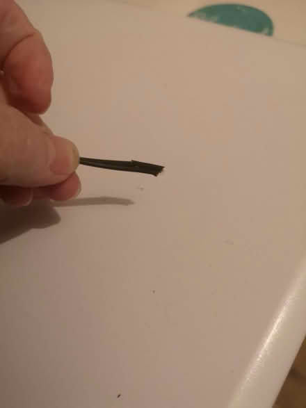 Photo of free ZENNHEISER headphones, broken (Streatham SW16) #3