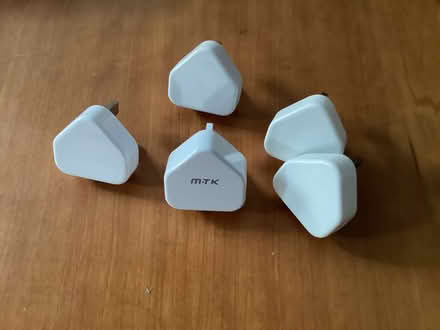 Photo of free usb Apple chargers (Row Town KT15) #1