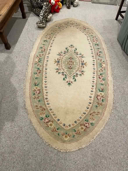 Photo of free Cream patterned oval carpet (Lindfield RH16) #1