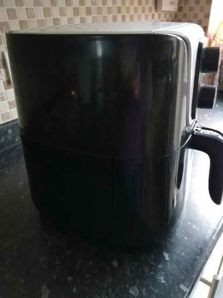 Photo of free Air fryer (Rainham Mark ME8) #2