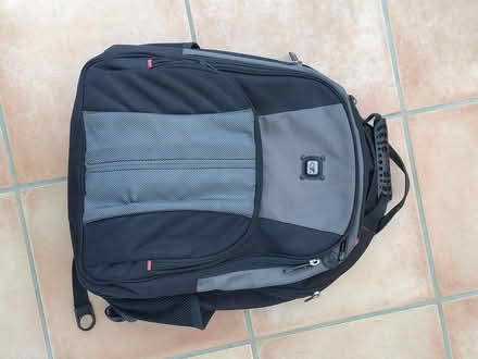 Photo of free Backpack for carrying laptop (Grove OX12) #1