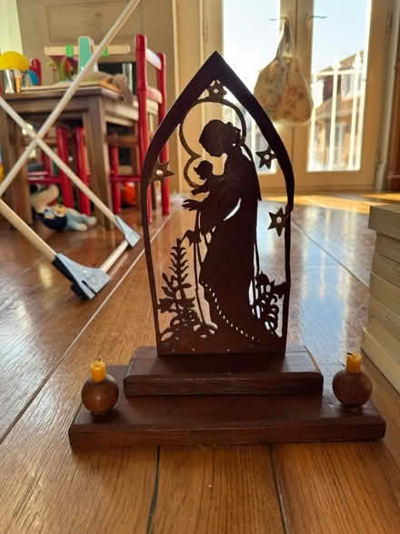 Photo of free Maria and child chandelier +candles (SE10 8DN) #1