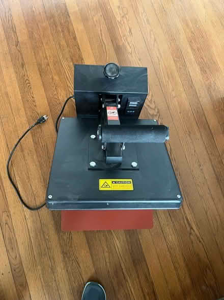 Photo of free T-shirt transfer press (Hillcrest, Little Rock) #1