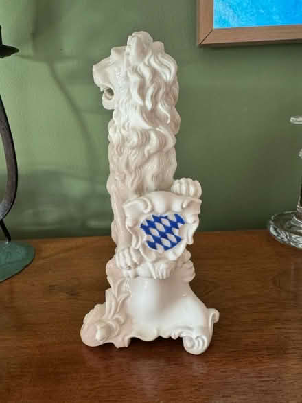 Photo of free All kind decoration pieces (SE10 8DN) #2