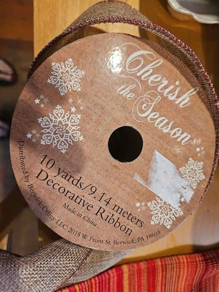 Photo of free decorative ribbon (Harvard Square, Cambridge) #1