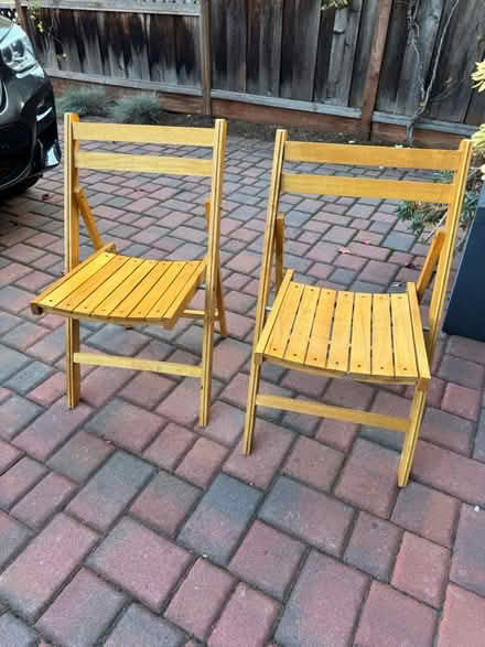 Photo of free 2 wooden folding chairs (Cherry Chase Sunnyvale) #1
