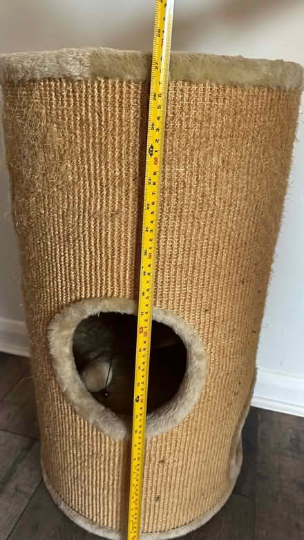 Photo of free 38cm x 70cm Cat Scratching Station (Isleworth) #2