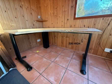 Photo of free Office desk (Horsham Town) #1