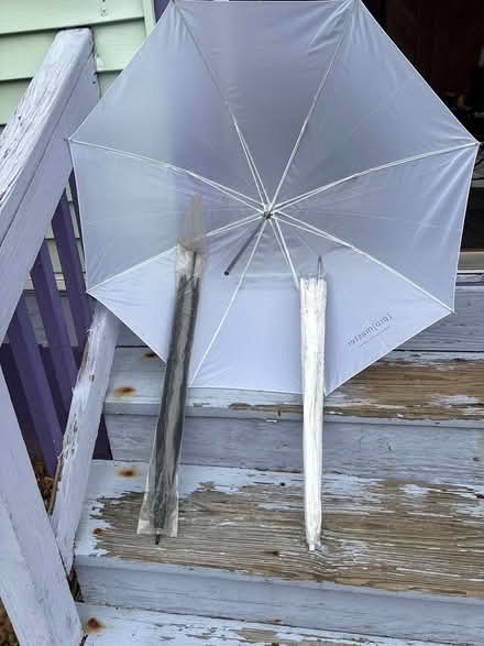 Photo of free 3 photographers umbrellas (16 Alfred terrace,Medford) #1