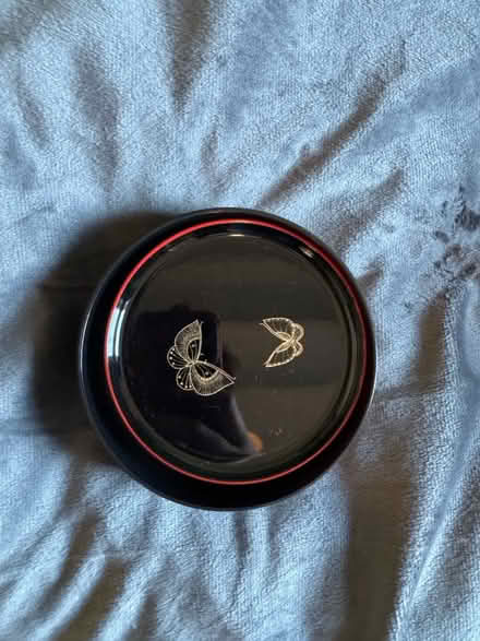 Photo of free Small plates (SE10 8DN) #2