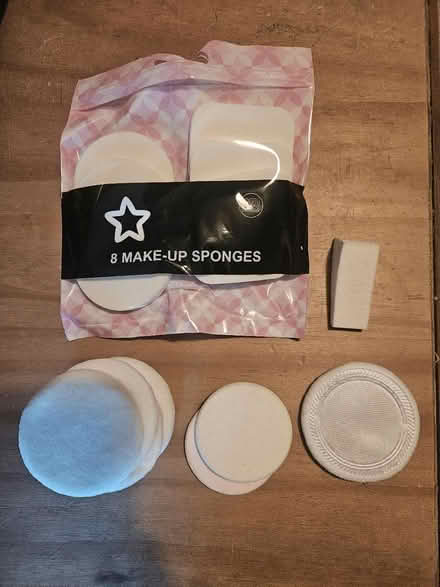 Photo of free Make up sponges and pads (RG4) #1