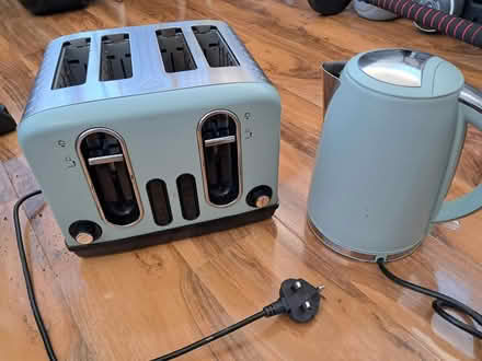 Photo of free Kettle and toaster set (Huyton) #1