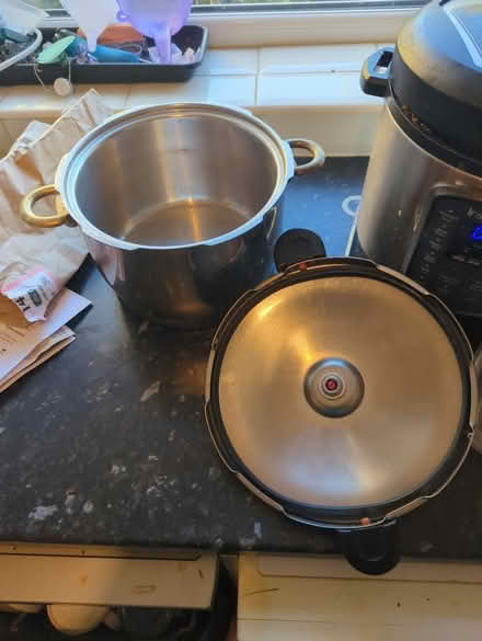 Photo of free Durotherm pressure cooker (N15, Seven Sisters) #2