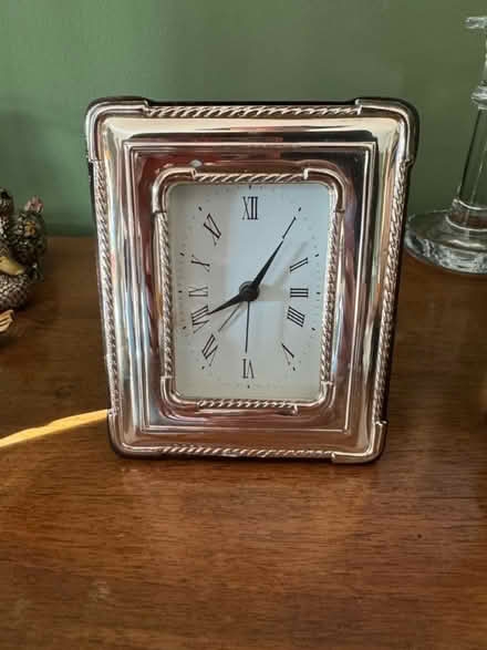 Photo of free Small clock (SE10 8DN) #1