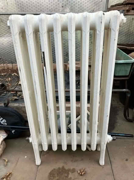 Photo of free Cast iron radiator (CV7 Berkswell) #1