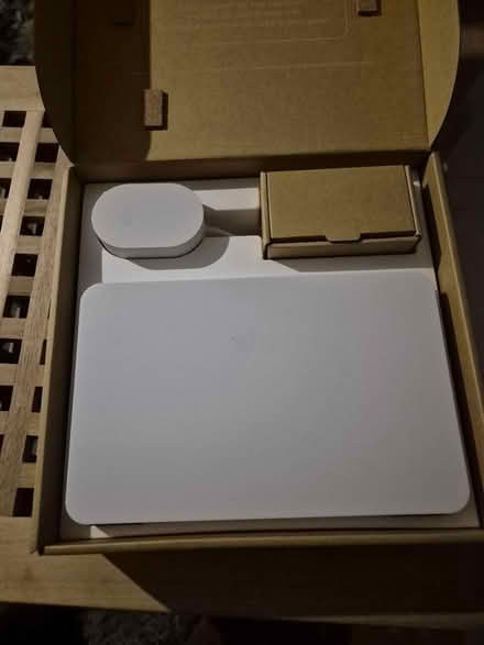 Photo of free Wifi extender hub (Wolverhampton WV10) #1