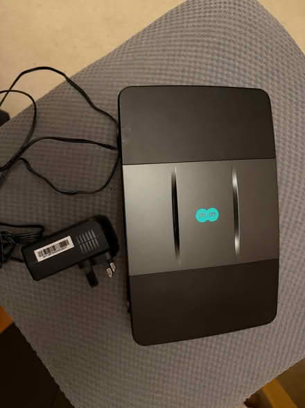 Photo of free EE SMART HUB Router modem (Sandilands CR0) #1