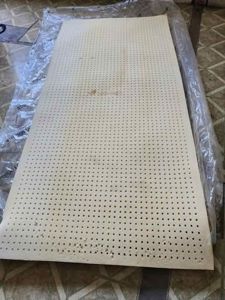 Photo of free Twin Xtra long mattress topper (Near wilcox high school) #2