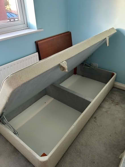 Photo of free Pair of single ottoman/jaws beds (Northcourt OX14) #3