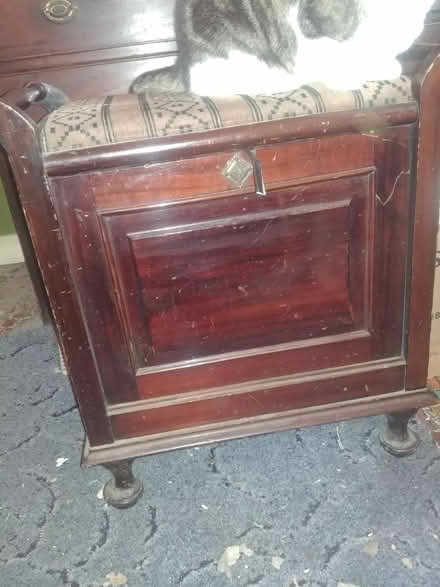 Photo of free Piano stool (Nr South Norwood Lakes SE19) #1