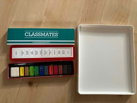 Photo of free Watercolour paints and tray (E11 Leytonstone) #1