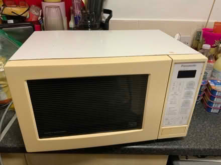 Photo of free Microwave/oven (Aspley NG8) #1