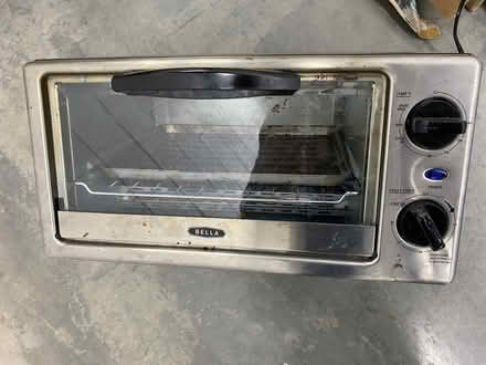 Photo of free Toaster Oven (works) (Georgia Ave Petworth) #1