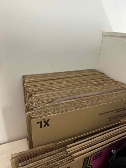 Photo of free Moving boxes (De Beauvoir Town N1) #1