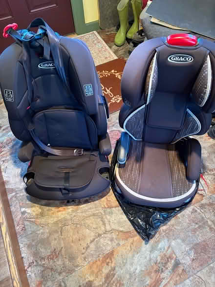 Photo of free 2 childs car seats (Centreville, warwick) #1