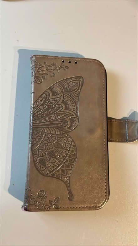 Photo of free phone case for iPhone 13- Kempston #1