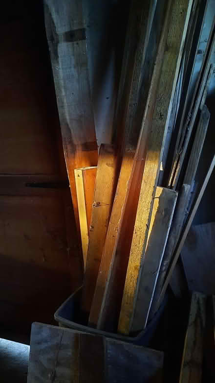 Photo of free chipboard/hardboard / wood offcuts (Close to Wrexham Centre) #2