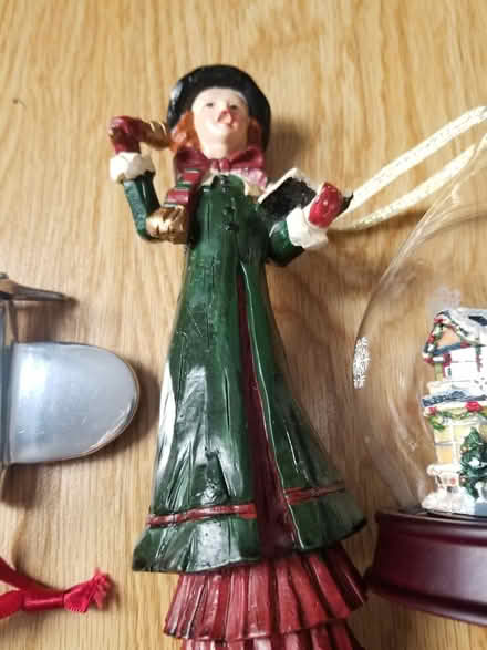 Photo of free Christmas decor (Hunt Club) #2