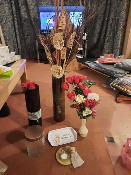 Photo of free Vases tea tray (Leigh-on-Sea) #1