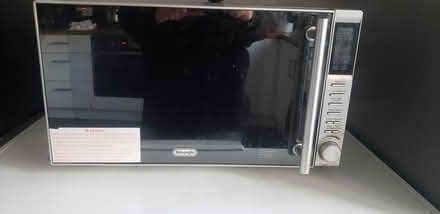 Photo of free DeLonghi 900w Oven Microwave (Theoblads Grove EN8) #1