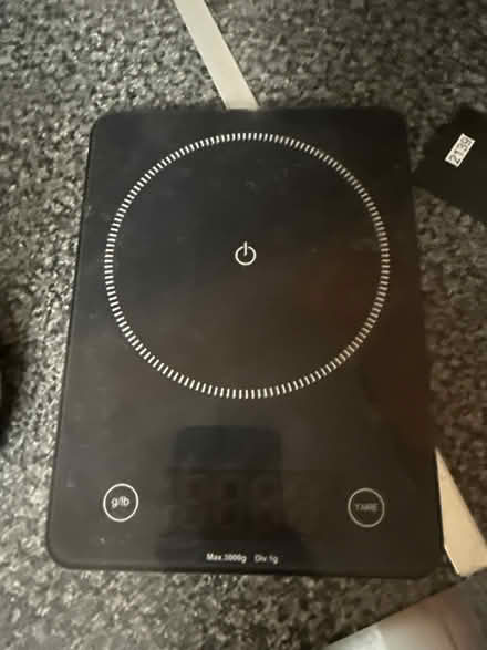 Photo of free Weighing Scales need batteries (N4 1HG) #4