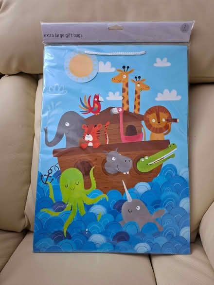 Photo of free Gift bags- large birthday (Sopwell AL1) #2